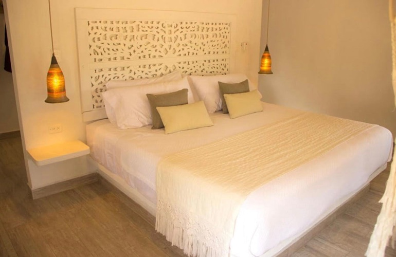 Luxury getaway totally disconnected in Ecolodge.