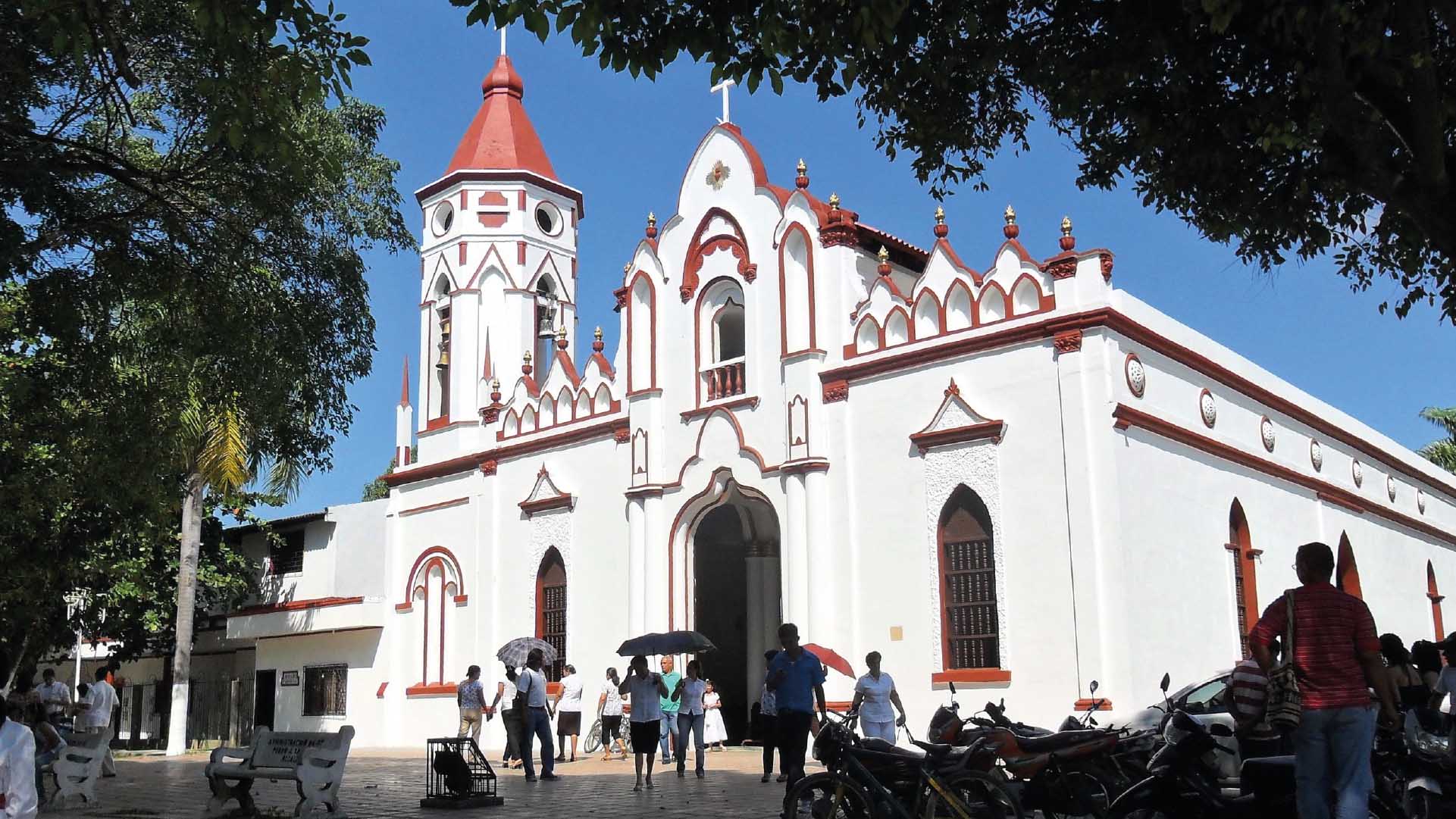 Église de San José sur la Place Simón Bolívar à Aracataca, Colombie.