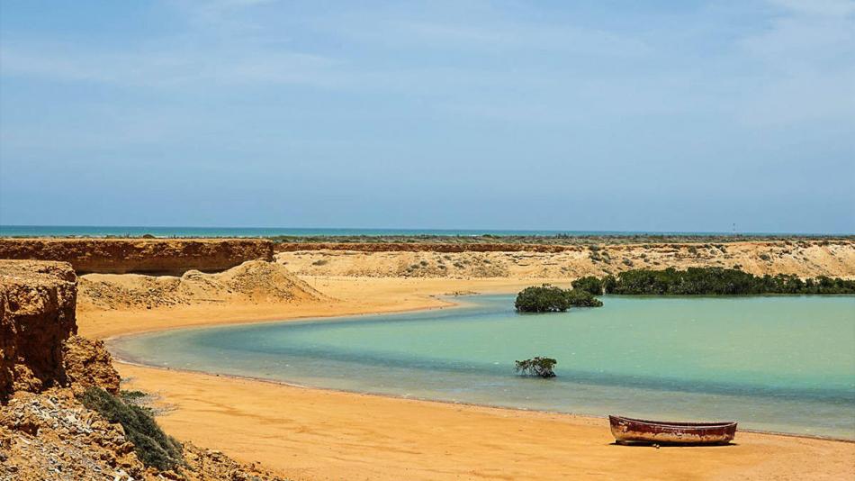 Descubre la belleza entre el desierto y el mar en Punta gallinas, La Guajira