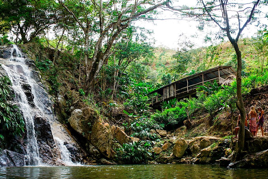  Descubre las cascadas de Minca y las experiencias detrás del cacao colombiano en este lugar 