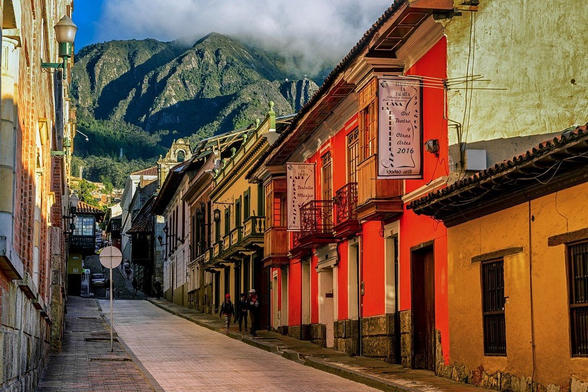 Visita La Candelaria, uno de los barrios tradicionales en Bogotá