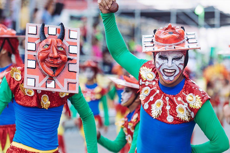 Siente la alegría del Carnaval de Barranquilla | Colombia Travel
