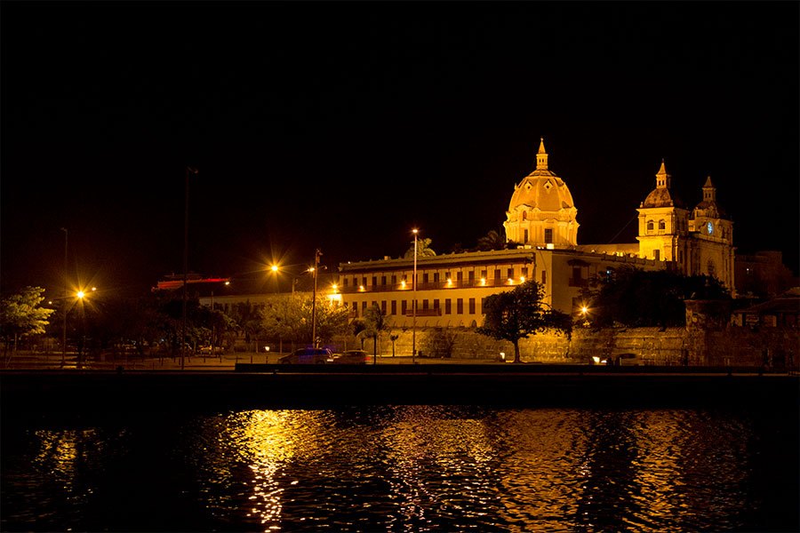 Enjoy a walk at night in Cartagena | Colombia Travel