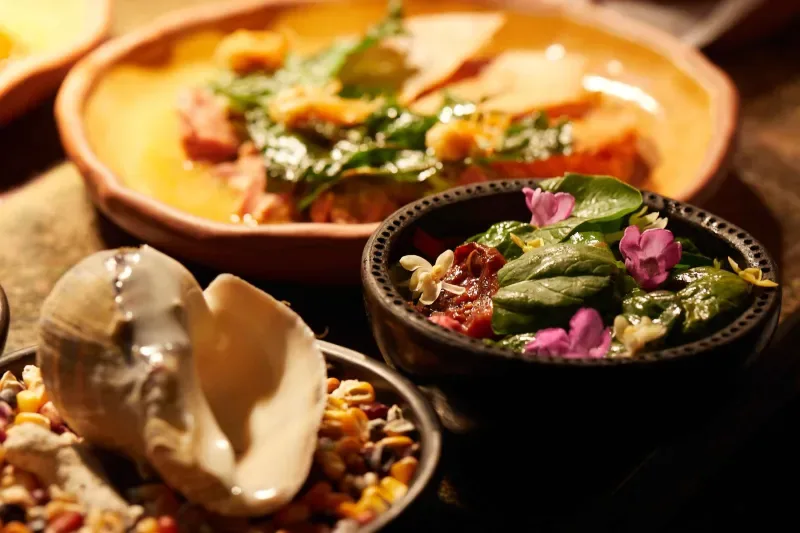 Palenquera from Cartagena with fruits in the Walled City.