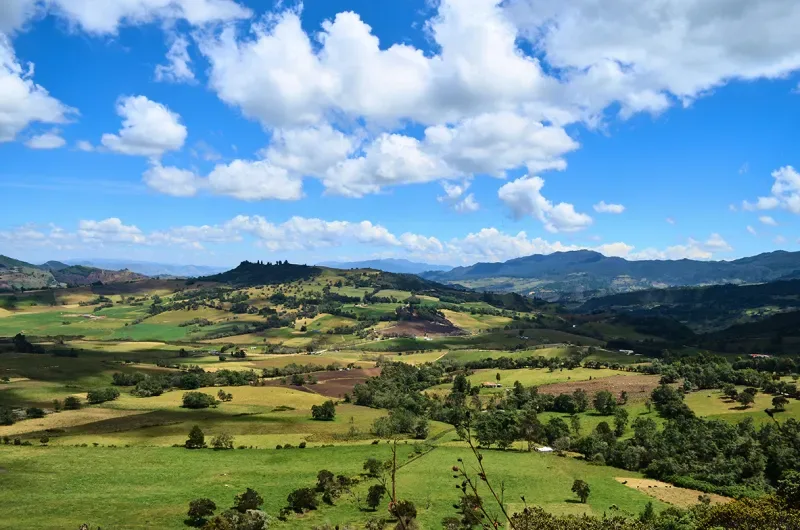Las montañas del parte Guatavita, una actividad de aventura en Cundinamarca