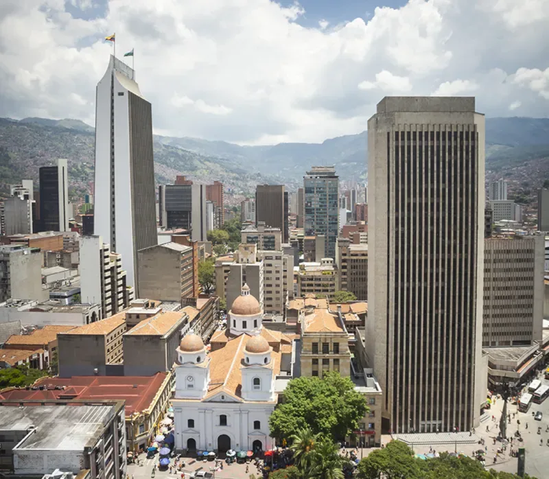 Foto panorámica del Centro Downtown Medellín - Congresos y Convenciones en Colombia