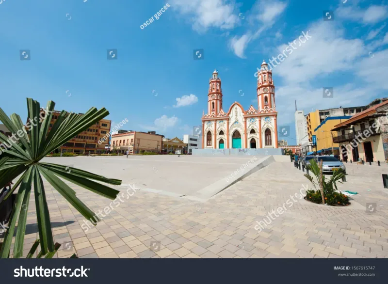 Iglesia San Nicolás de Tolentino vista desde afuera, hace parte de las Iglesias y Capillas de Barranquilla