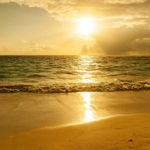 Un atardecer en las playas de San Luis en San Andrés
