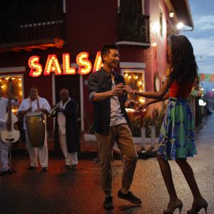 Couple dancing in a street in Cali