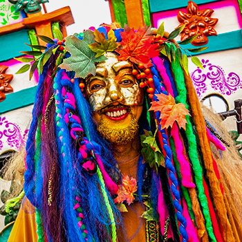 Each region's typical costumes, floats, masks, music, and dances enliven all the festivals that make up Colombia's cultural agenda