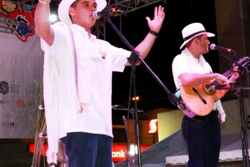 Trova performers